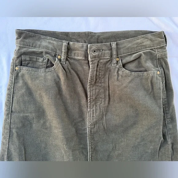 a.n.a. Corduroy Skirt - Picture 3 of 6